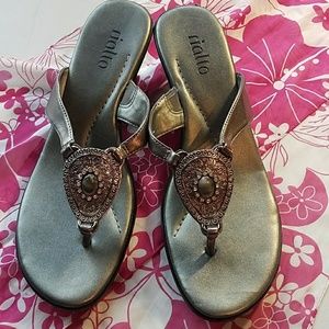 Rialto Pewter Sandals